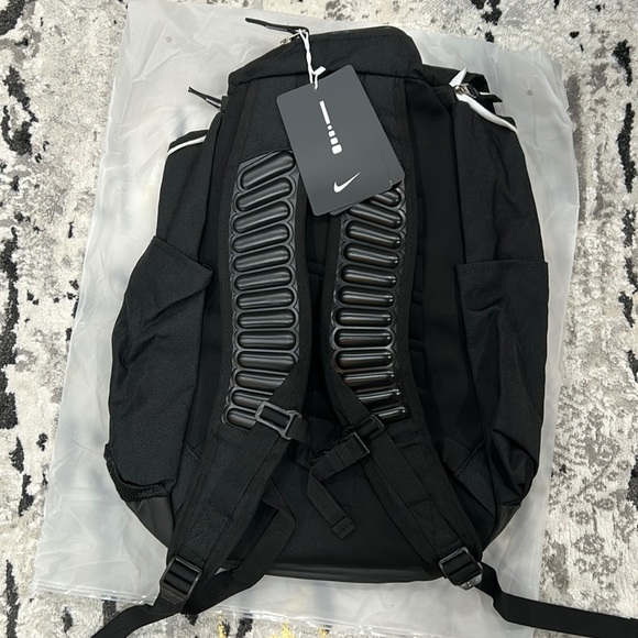 Nike Hoops Elite Max Air Team Quadzip Backpack - Picture 3 of 9